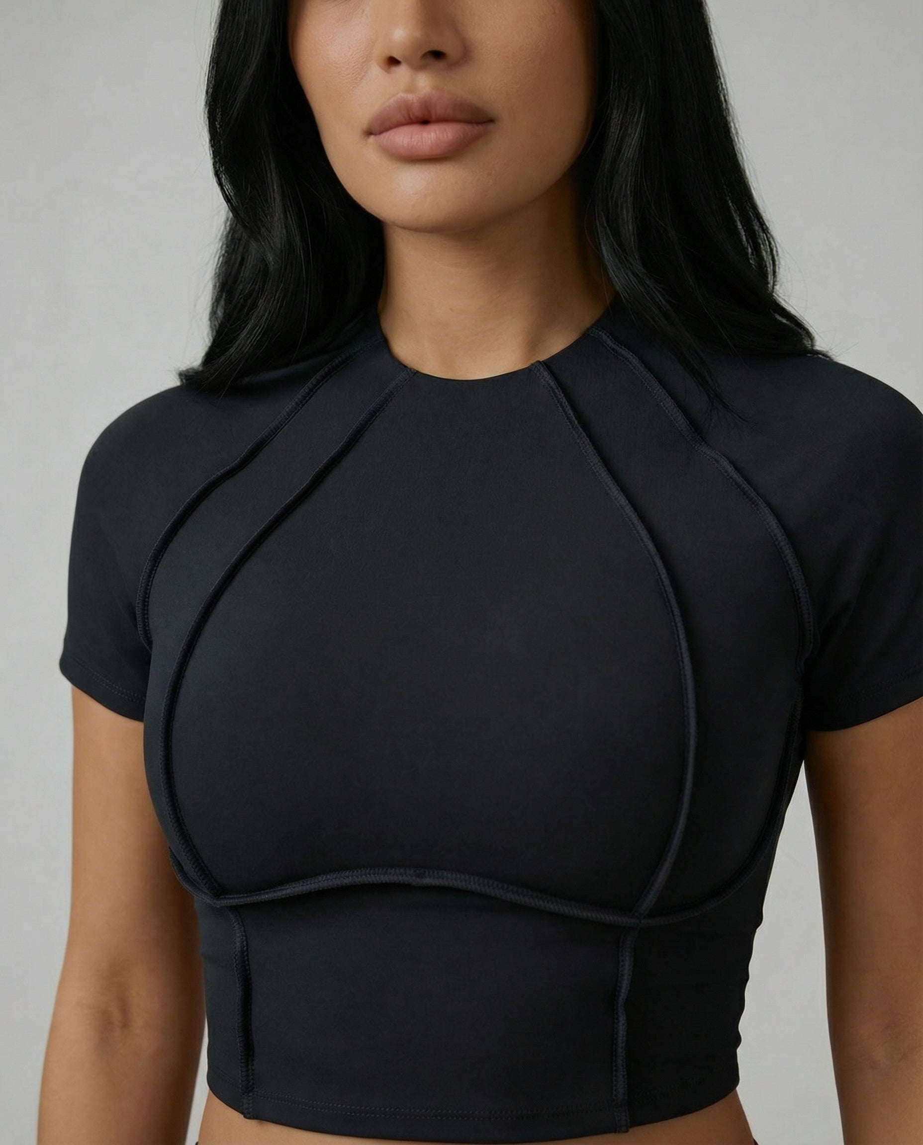 BLACK - FOCUS CROP TOP