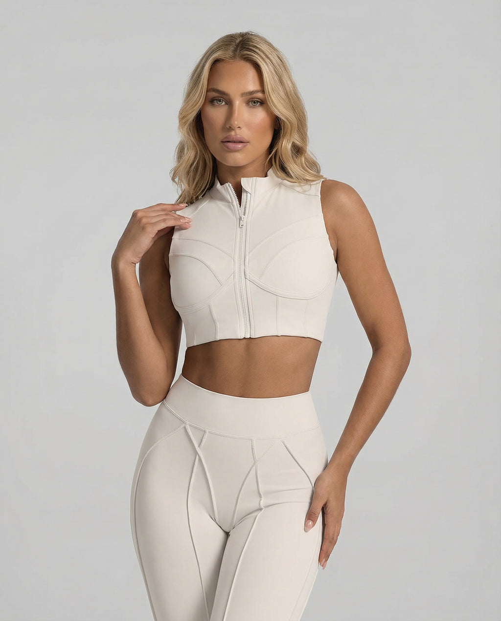 IVORY - FOCUS ZIP-UP TOP