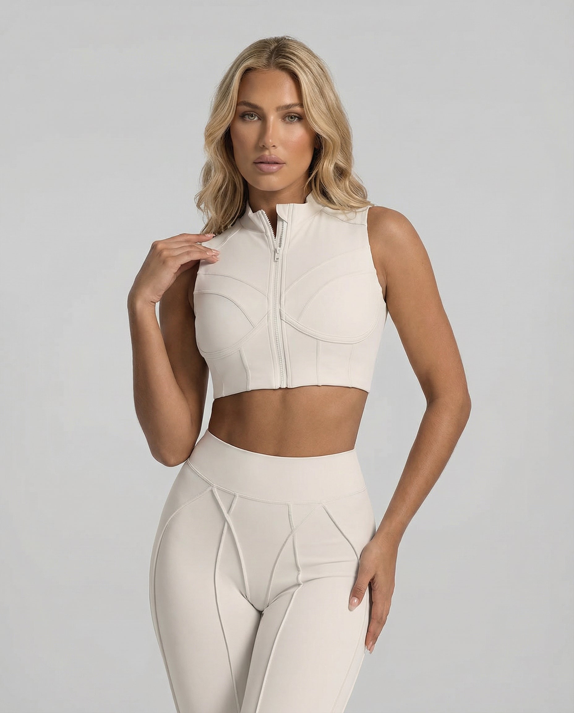 IVORY - FOCUS ZIP-UP TOP